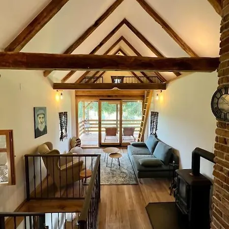 Mini Ranch Protulipa بيت للعطل